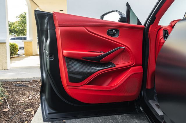 2022 Aston Martin DBX AWD - 22939665 - 32