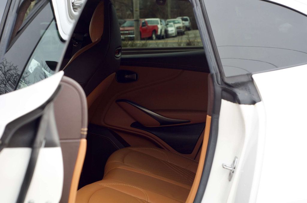 2022 Aston Martin DBX Heated&CooledSeats*ChromeJewerlyPkg*NAV - 22961326 - 42