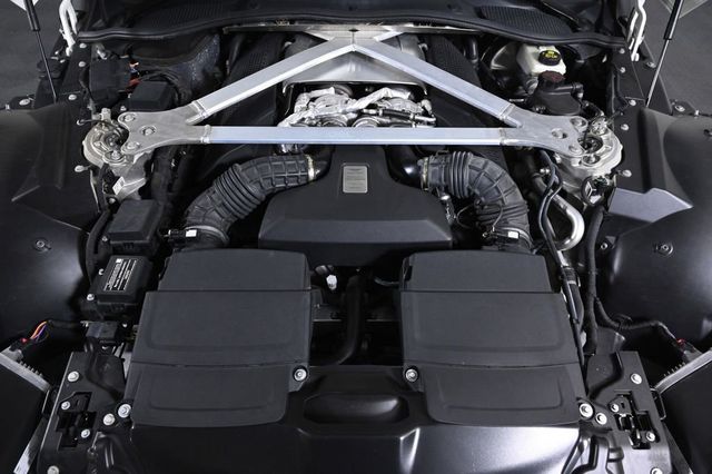 2022 Aston Martin Vantage Coupe - 23016665 - 24