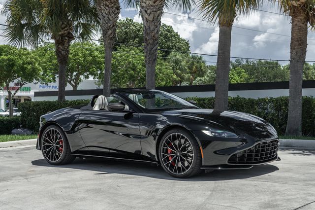 2022 Aston Martin Vantage Roadster - 23061092 - 9