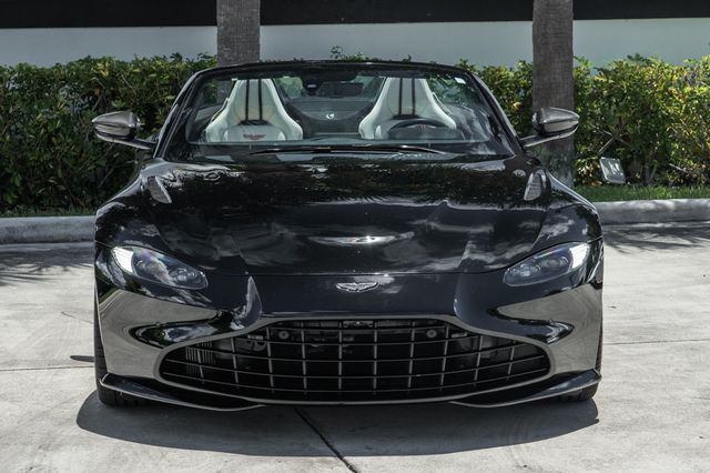 2022 Aston Martin Vantage Roadster - 23061092 - 11