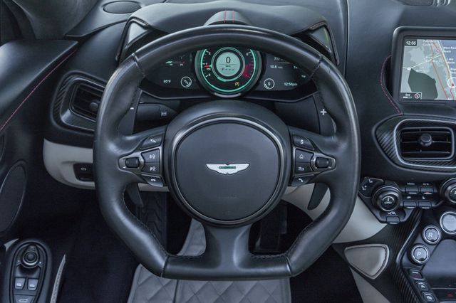 2022 Aston Martin Vantage Roadster - 23061092 - 15