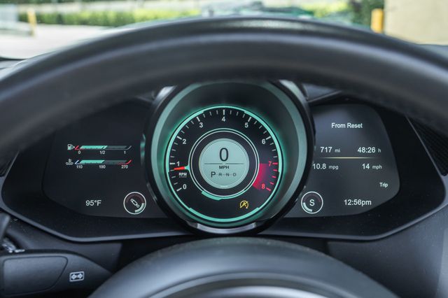 2022 Aston Martin Vantage Roadster - 23061092 - 16