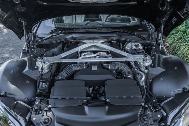 2022 Aston Martin Vantage Roadster - 23061092 - 23