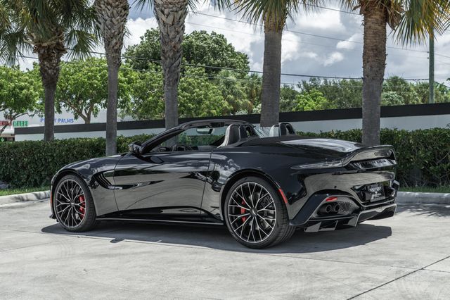 2022 Aston Martin Vantage Roadster - 23061092 - 3