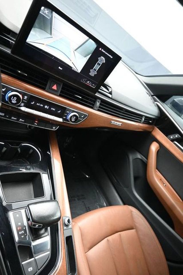 2022 Audi A4 Sedan Premium 40 TFSI quattro - 23030817 - 17