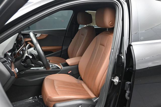 2022 Audi A4 Sedan Premium 40 TFSI quattro - 23030817 - 4