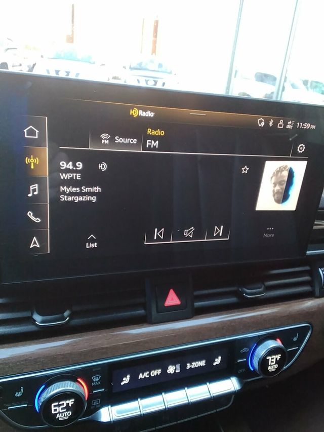 2022 Audi A4 Sedan Premium Plus 40 TFSI quattro - 22974026 - 18