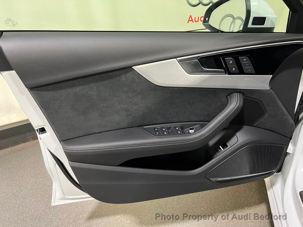 2022 audi a4 s line interior