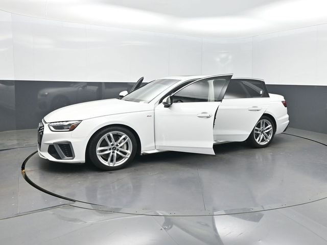 2022 Audi A4 Sedan S line Premium Plus 45 TFSI quattro - 23004717 - 33
