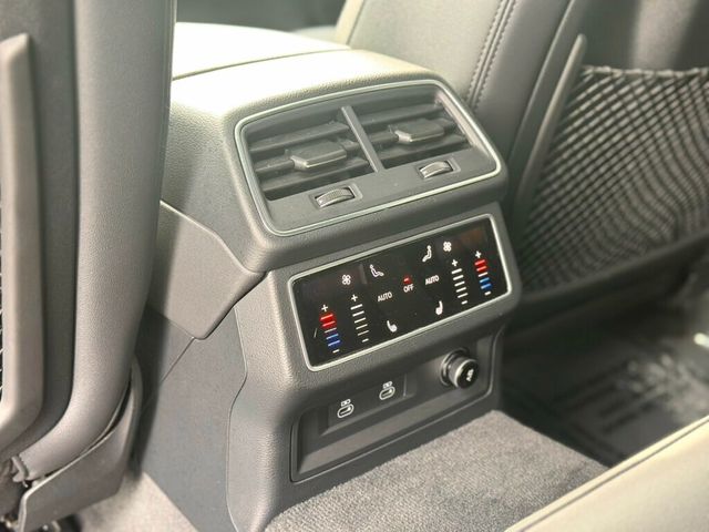 2022 Audi A6 Premium Plus 55 TFSI quattro - 22930417 - 19