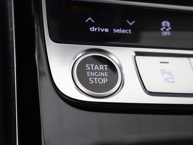 2022 Audi A8 L 55 TFSI quattro - 23005903 - 46