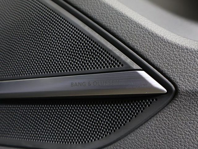 2022 Audi A8 L 55 TFSI quattro - 23005903 - 61