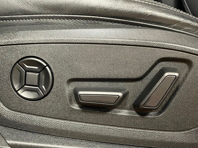 2022 Audi e-tron Premium Plus quattro - 22948258 - 11