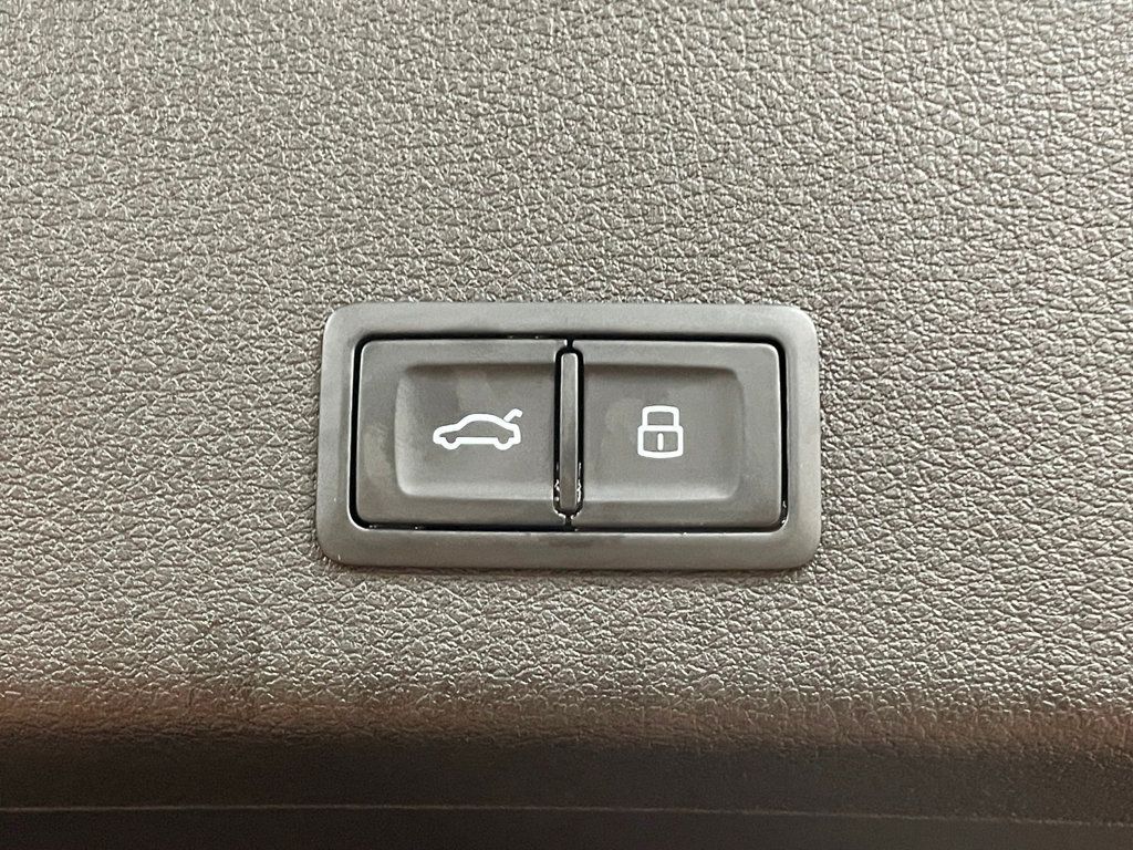 2022 Audi e-tron Premium Plus quattro - 22948258 - 20