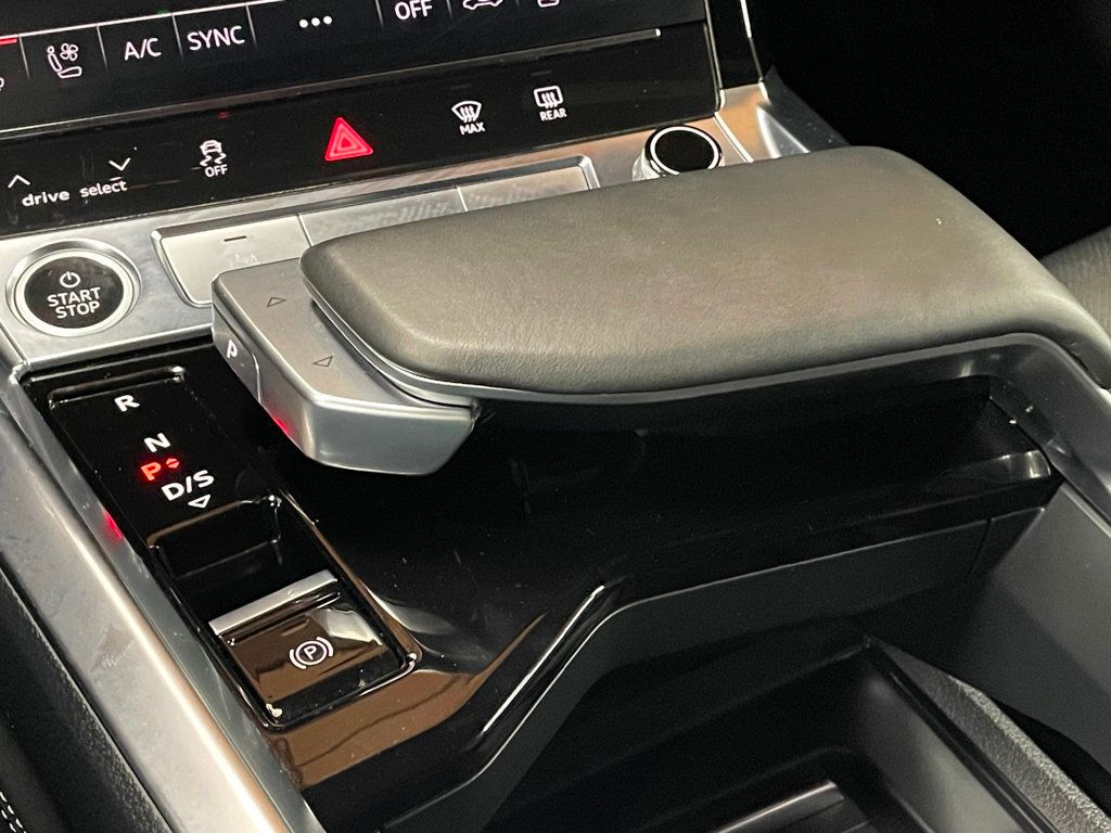 2022 Audi e-tron Premium Plus quattro - 22948258 - 33