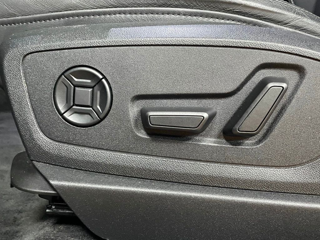 2022 Audi e-tron Premium Plus quattro - 22952077 - 11