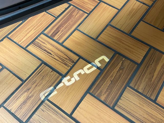 2022 Audi e-tron Premium Plus quattro - 22952077 - 12