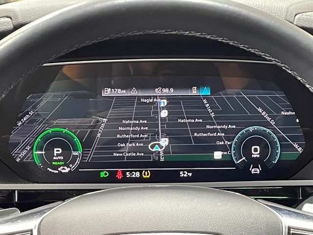 2022 Audi e-tron Premium Plus quattro - 22952077 - 28