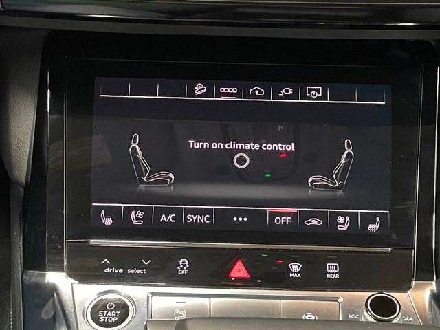 2022 Audi e-tron Premium Plus quattro - 22952077 - 32