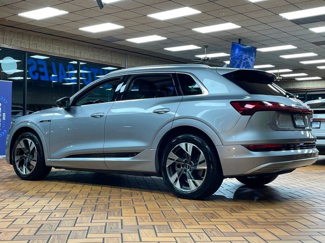 2022 Audi e-tron Premium Plus quattro - 22952077 - 5