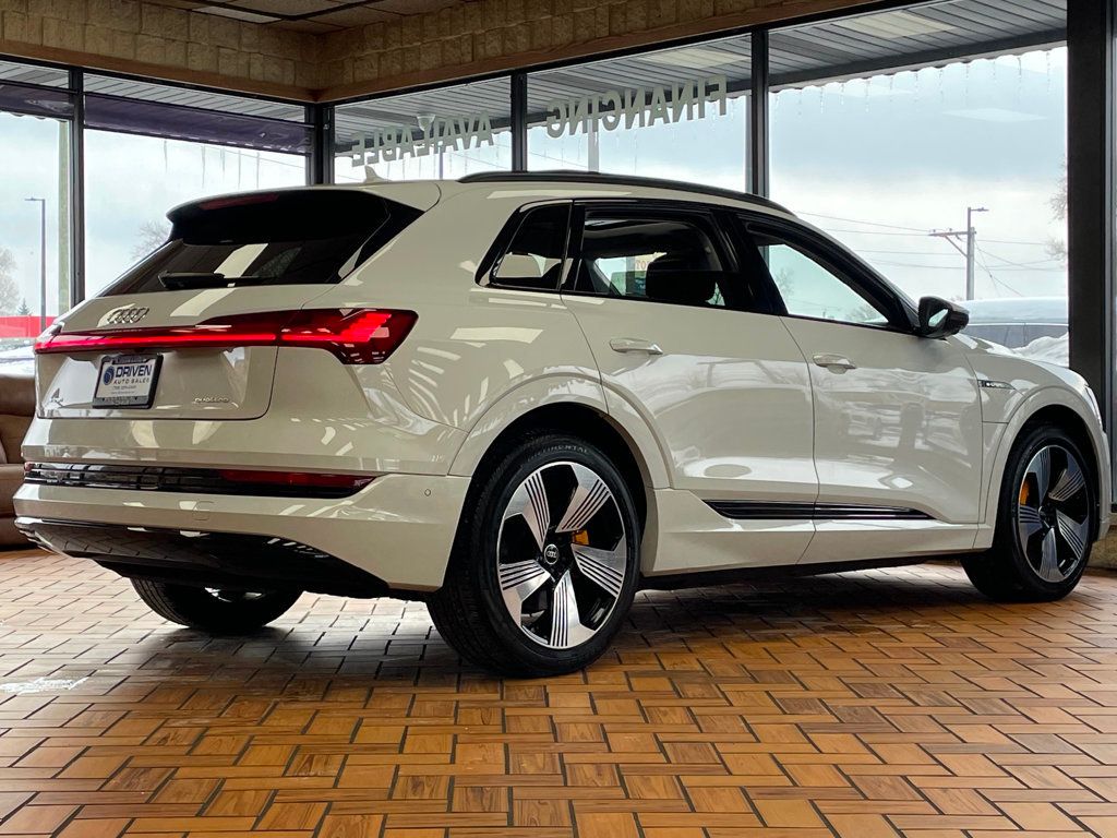 2022 Audi e-tron Premium Plus quattro - 22954148 - 9