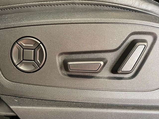 2022 Audi e-tron Premium Plus quattro - 22954148 - 12