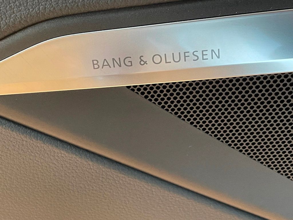 2022 Audi e-tron Premium Plus quattro - 22954148 - 18