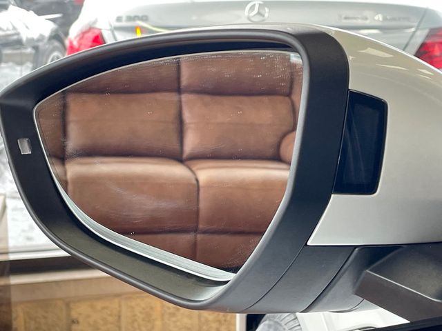 2022 Audi e-tron Premium Plus quattro - 22954148 - 19