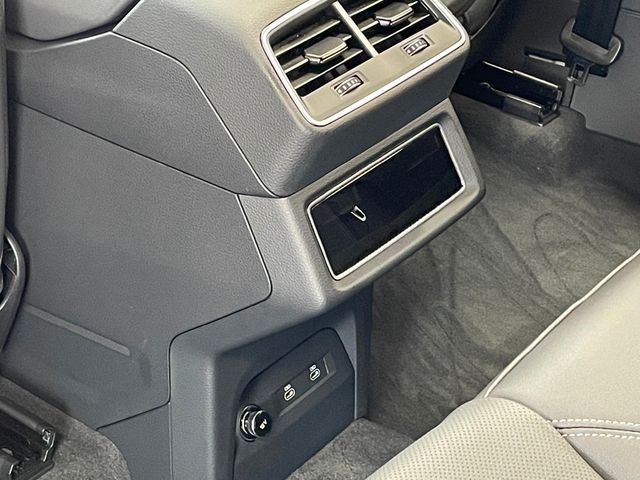 2022 Audi e-tron Premium Plus quattro - 22954148 - 21