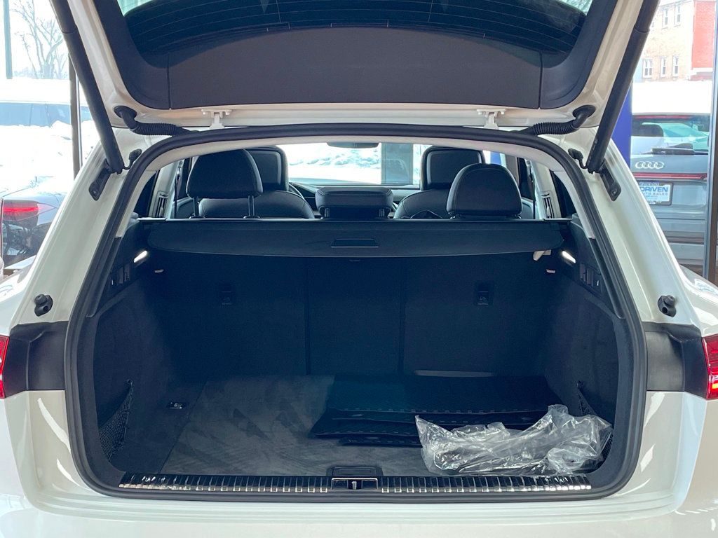 2022 Audi e-tron Premium Plus quattro - 22954148 - 23
