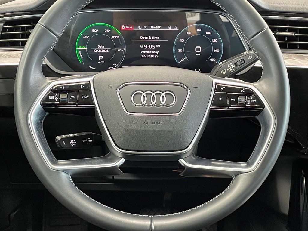2022 Audi e-tron Premium Plus quattro - 22954148 - 28