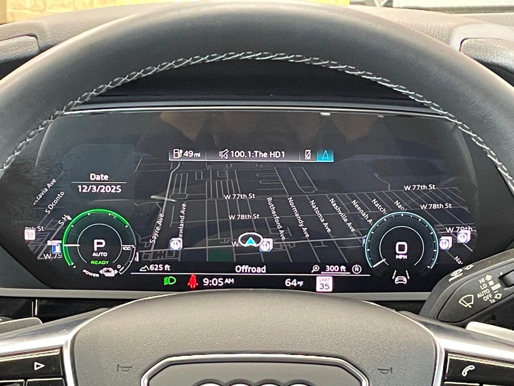 2022 Audi e-tron Premium Plus quattro - 22954148 - 30