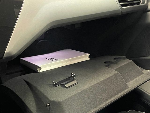 2022 Audi e-tron Premium Plus quattro - 22954148 - 39