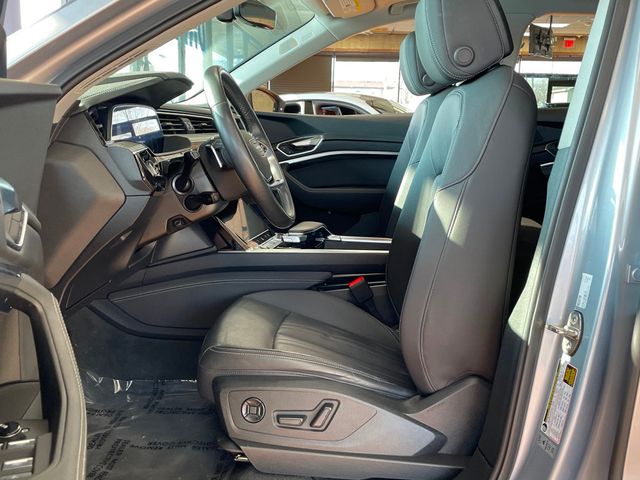 2022 Audi e-tron Premium Plus quattro - 22958480 - 10