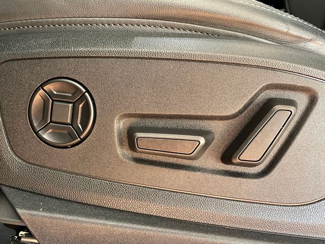 2022 Audi e-tron Premium Plus quattro - 22958480 - 11