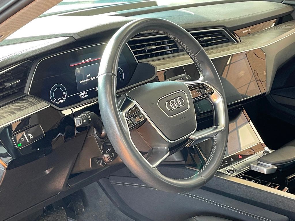 2022 Audi e-tron Premium Plus quattro - 22958480 - 12