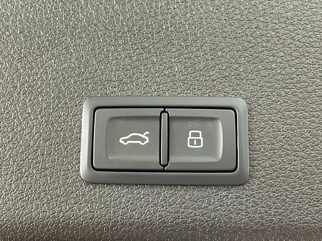 2022 Audi e-tron Premium Plus quattro - 22958480 - 21