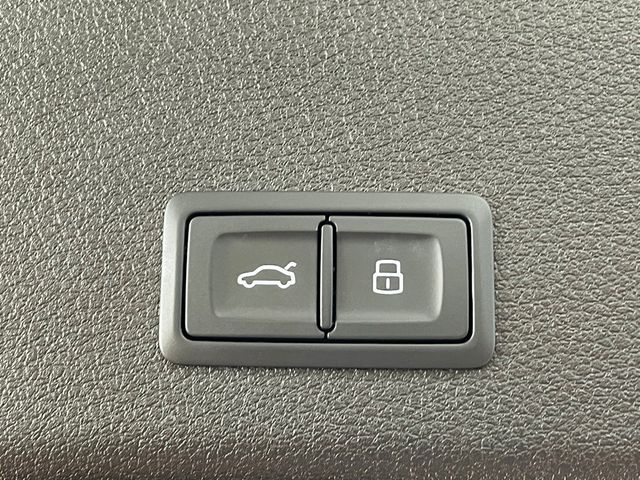 2022 Audi e-tron Premium Plus quattro - 22958480 - 21