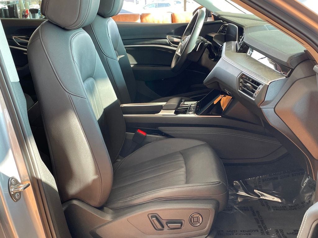 2022 Audi e-tron Premium Plus quattro - 22958480 - 23