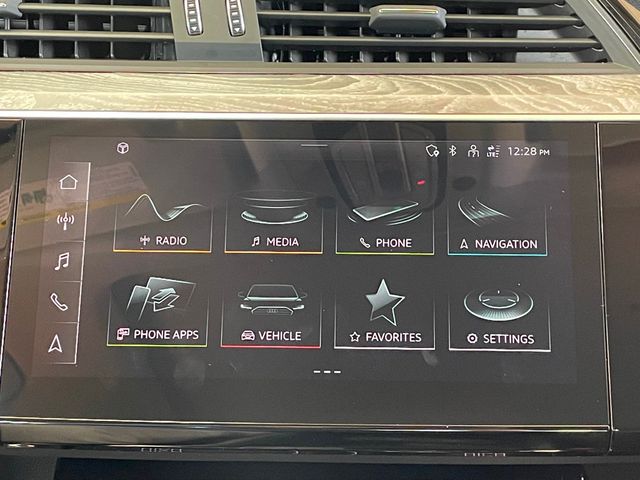 2022 Audi e-tron Premium Plus quattro - 22958480 - 29