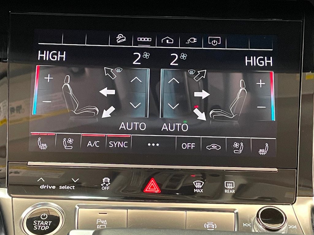 2022 Audi e-tron Premium Plus quattro - 22958480 - 31