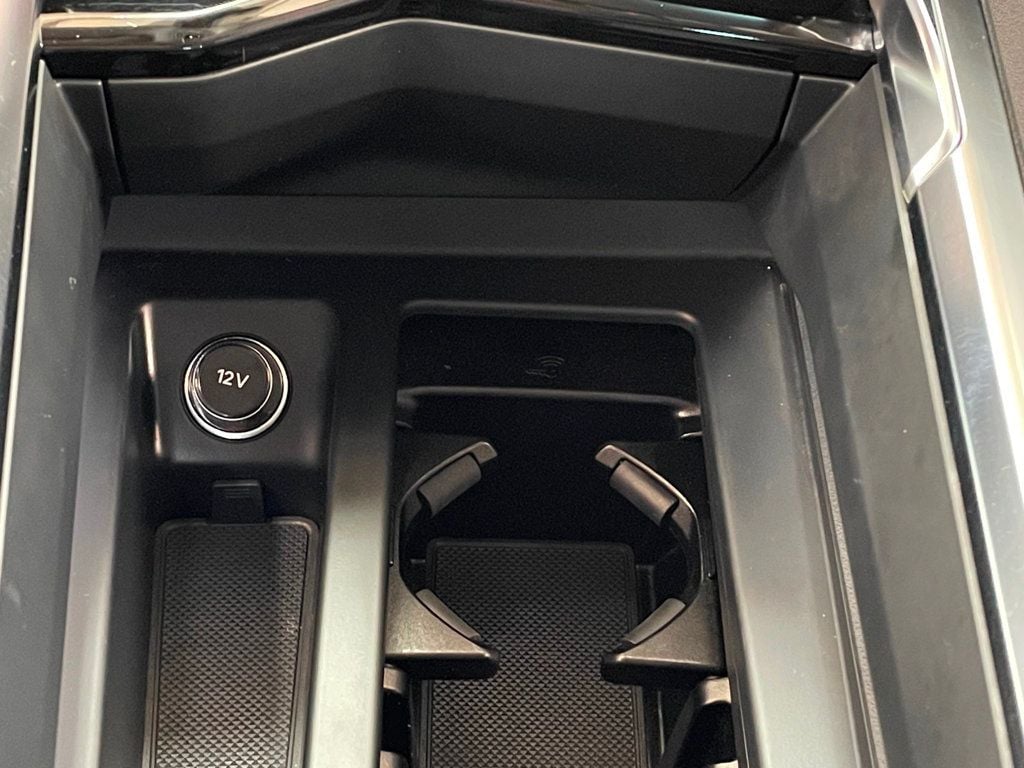 2022 Audi e-tron Premium Plus quattro - 22958480 - 34