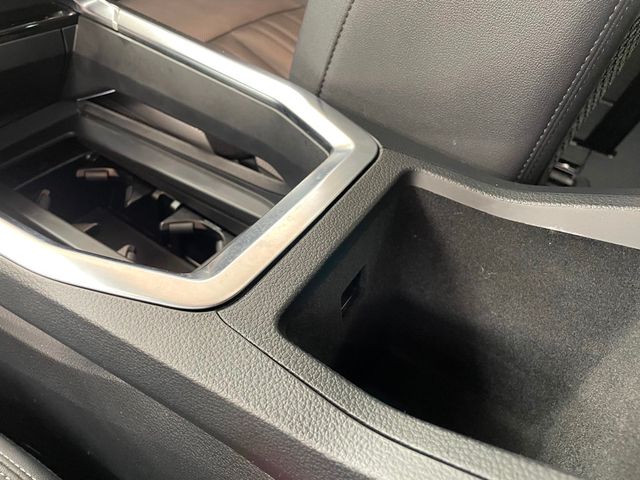 2022 Audi e-tron Premium Plus quattro - 22958480 - 36