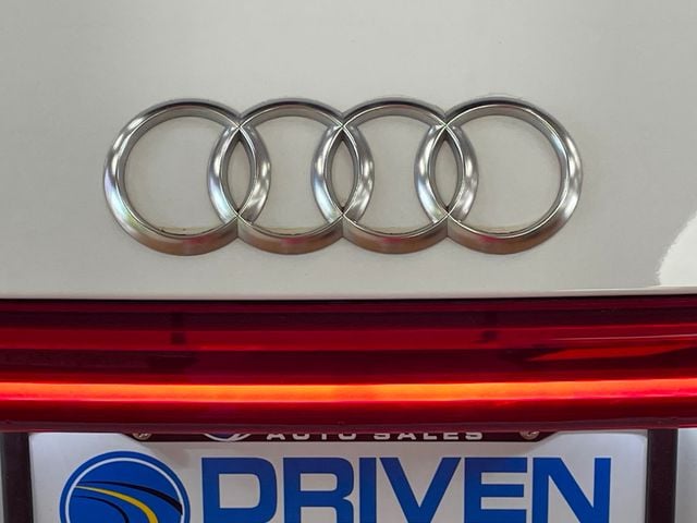 2022 Audi e-tron Premium quattro - 22925491 - 11