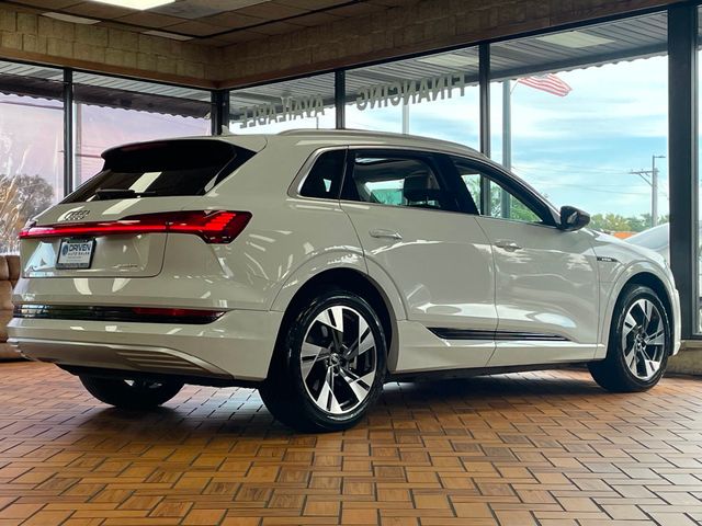 2022 Audi e-tron Premium quattro - 22925491 - 14