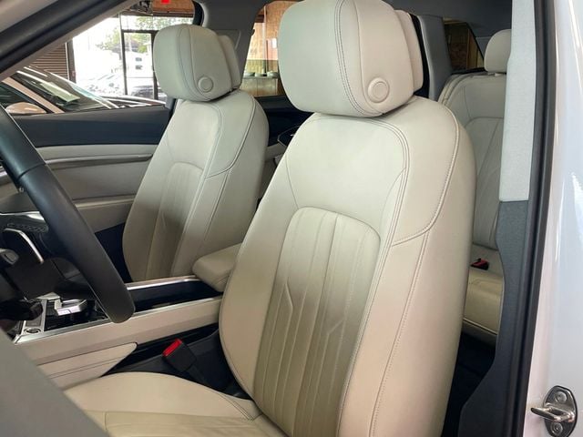 2022 Audi e-tron Premium quattro - 22925491 - 16