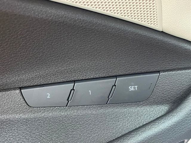 2022 Audi e-tron Premium quattro - 22925491 - 21