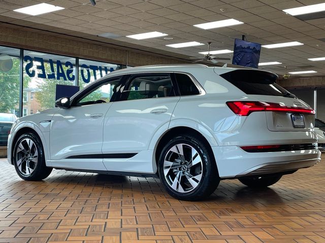 2022 Audi e-tron Premium quattro - 22925491 - 7