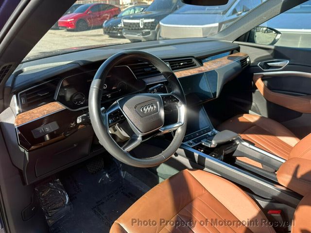 2022 Audi e-tron Premium quattro - 22944771 - 12